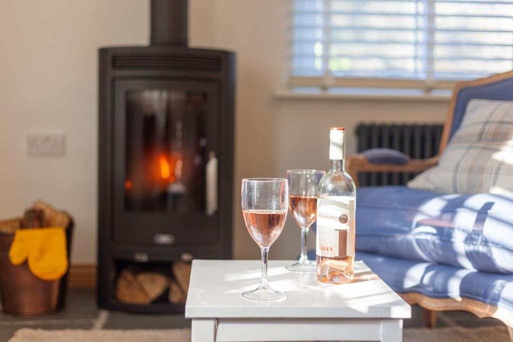 Bijou Coastal Apartment In Polperro With Hot Tub Onsite Parking Downhill Walk To Village מראה חיצוני תמונה