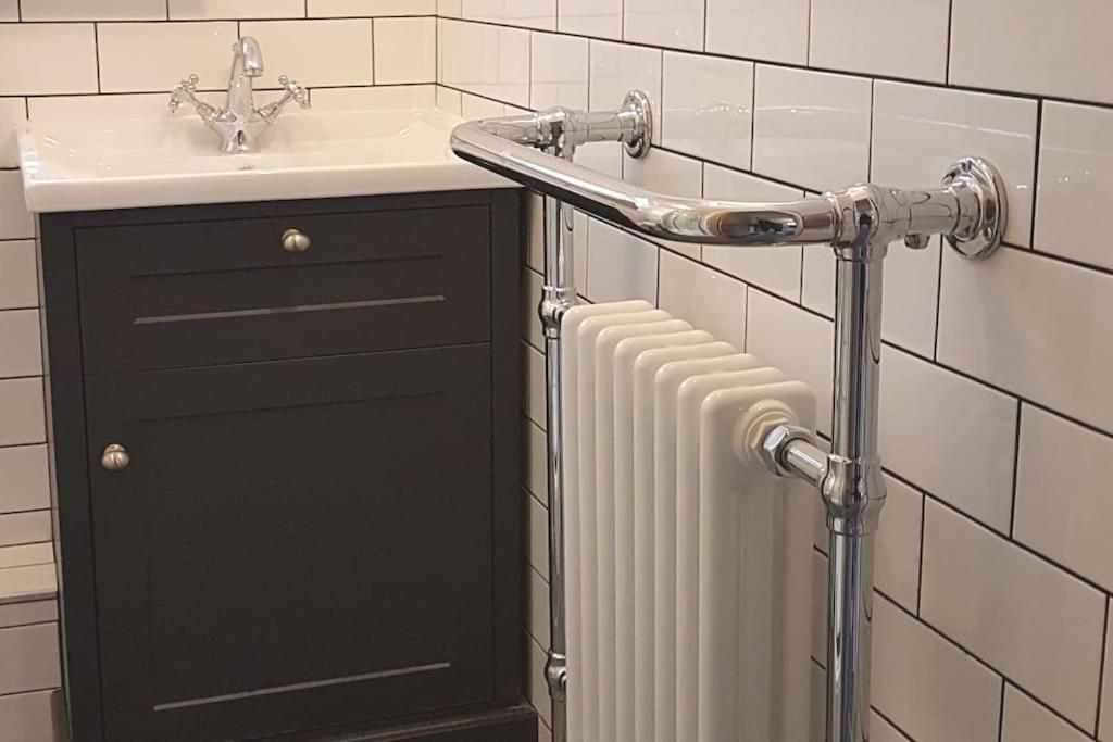 Bijou Coastal Apartment In Polperro With Hot Tub Onsite Parking Downhill Walk To Village מראה חיצוני תמונה