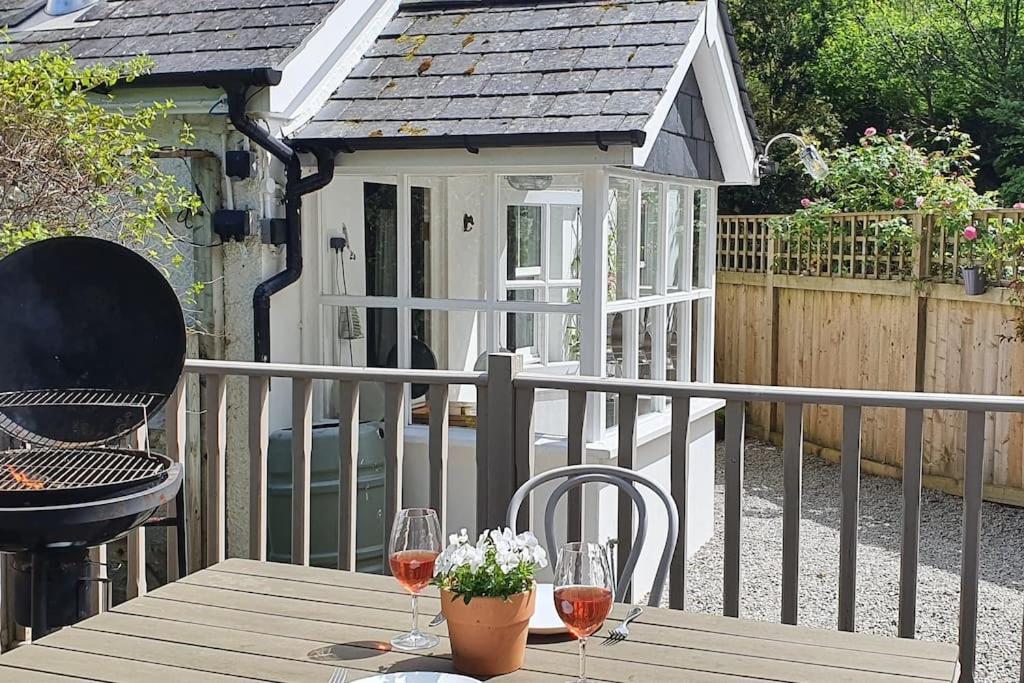 Bijou Coastal Apartment In Polperro With Hot Tub Onsite Parking Downhill Walk To Village מראה חיצוני תמונה