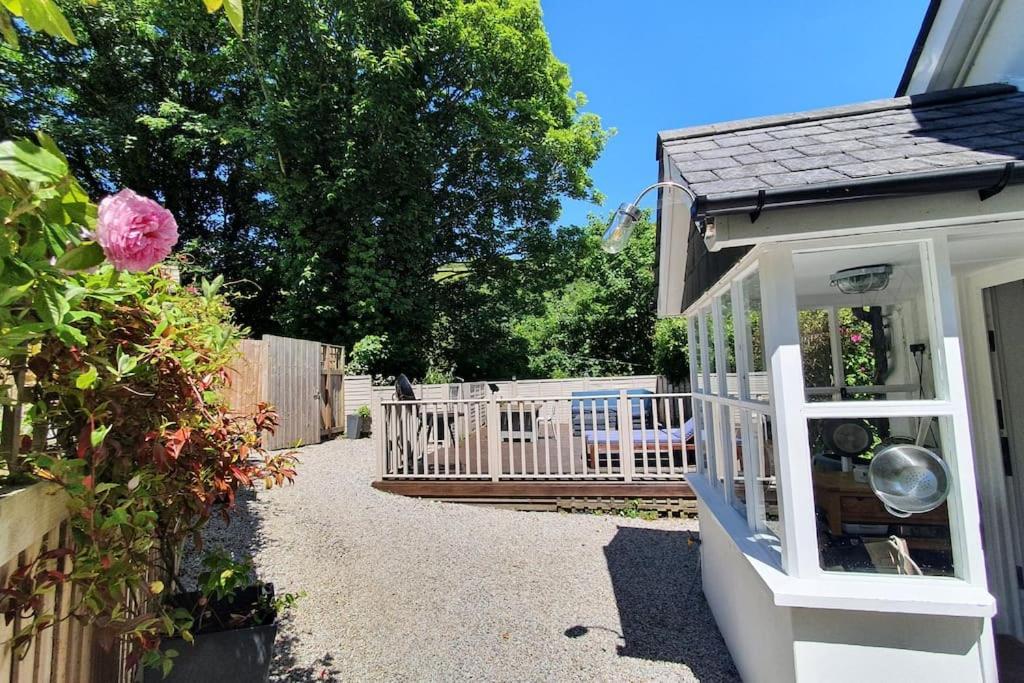 Bijou Coastal Apartment In Polperro With Hot Tub Onsite Parking Downhill Walk To Village מראה חיצוני תמונה