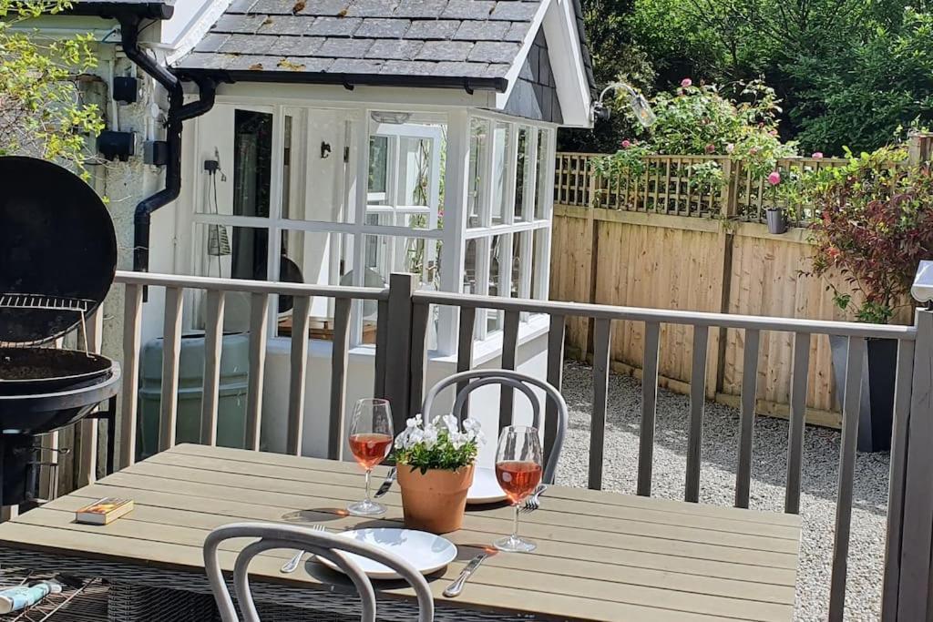 Bijou Coastal Apartment In Polperro With Hot Tub Onsite Parking Downhill Walk To Village מראה חיצוני תמונה