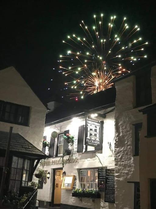 Bijou Coastal Apartment In Polperro With Hot Tub Onsite Parking Downhill Walk To Village מראה חיצוני תמונה