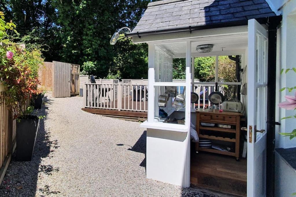 Bijou Coastal Apartment In Polperro With Hot Tub Onsite Parking Downhill Walk To Village מראה חיצוני תמונה