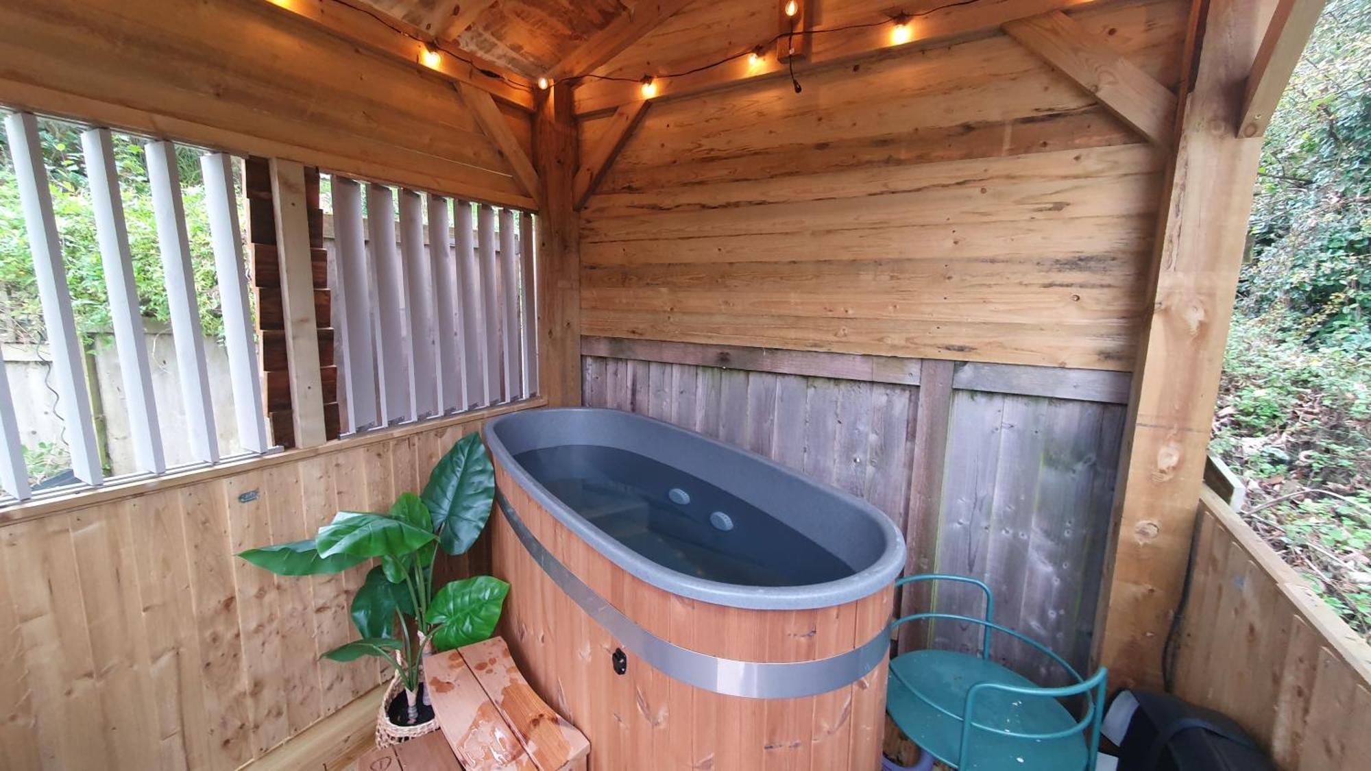 Bijou Coastal Apartment In Polperro With Hot Tub Onsite Parking Downhill Walk To Village מראה חיצוני תמונה